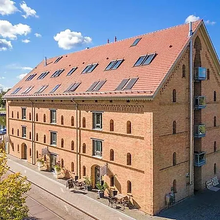 Alter Kornspeicher 3* Neustrelitz